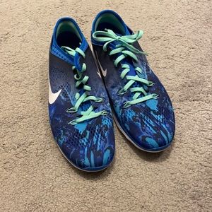 Nike women’s sneakers